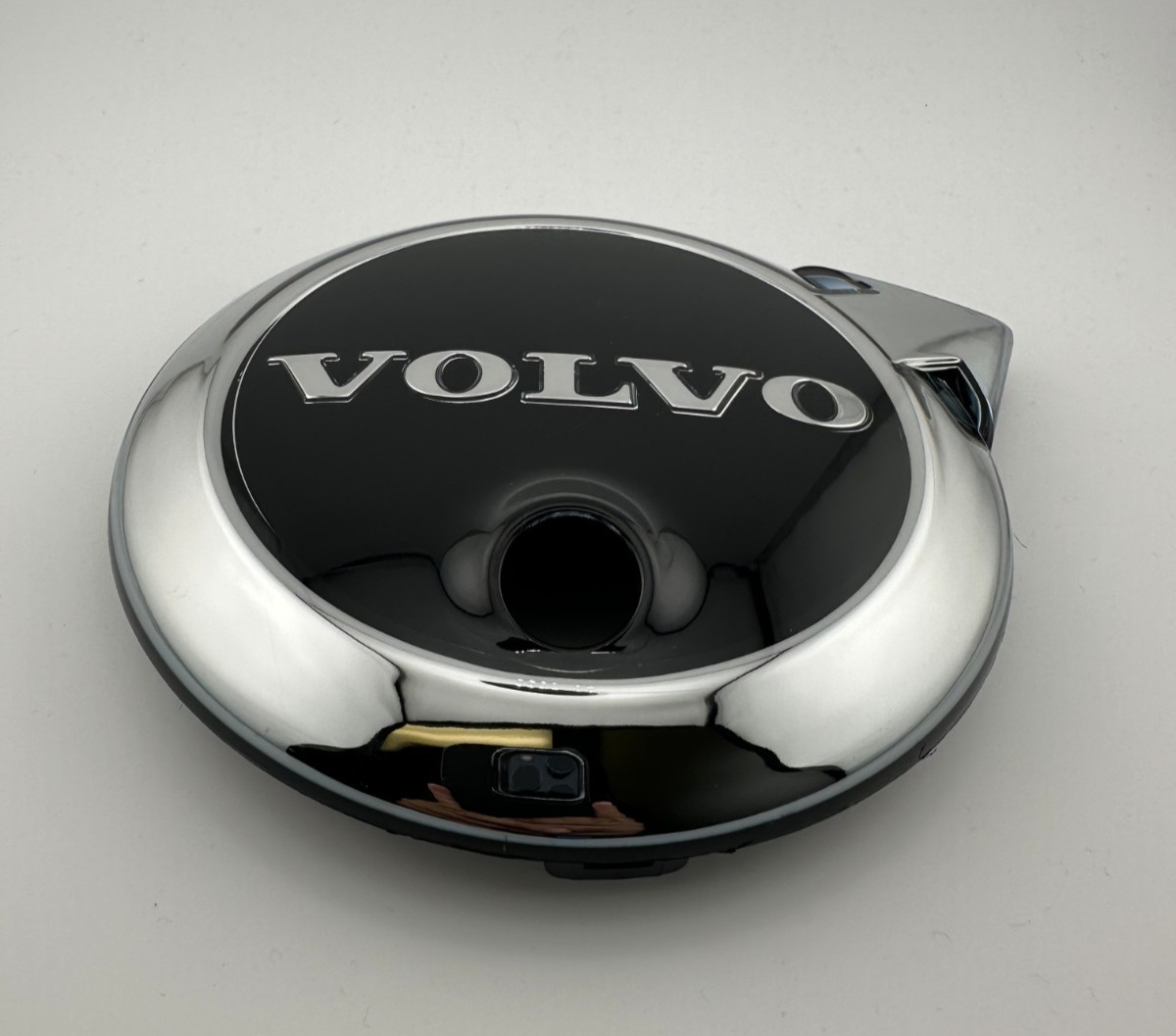 2022-2026 XC90 S90 V60 C40 EC40 V90 VOLVO GRILL EMBLEM RADAR 32337964 OEM