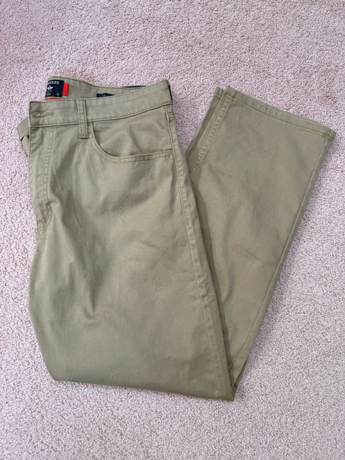 Dockers Men\'s Tan Chino Pants Dockers Men\'s Tan Chino Pants