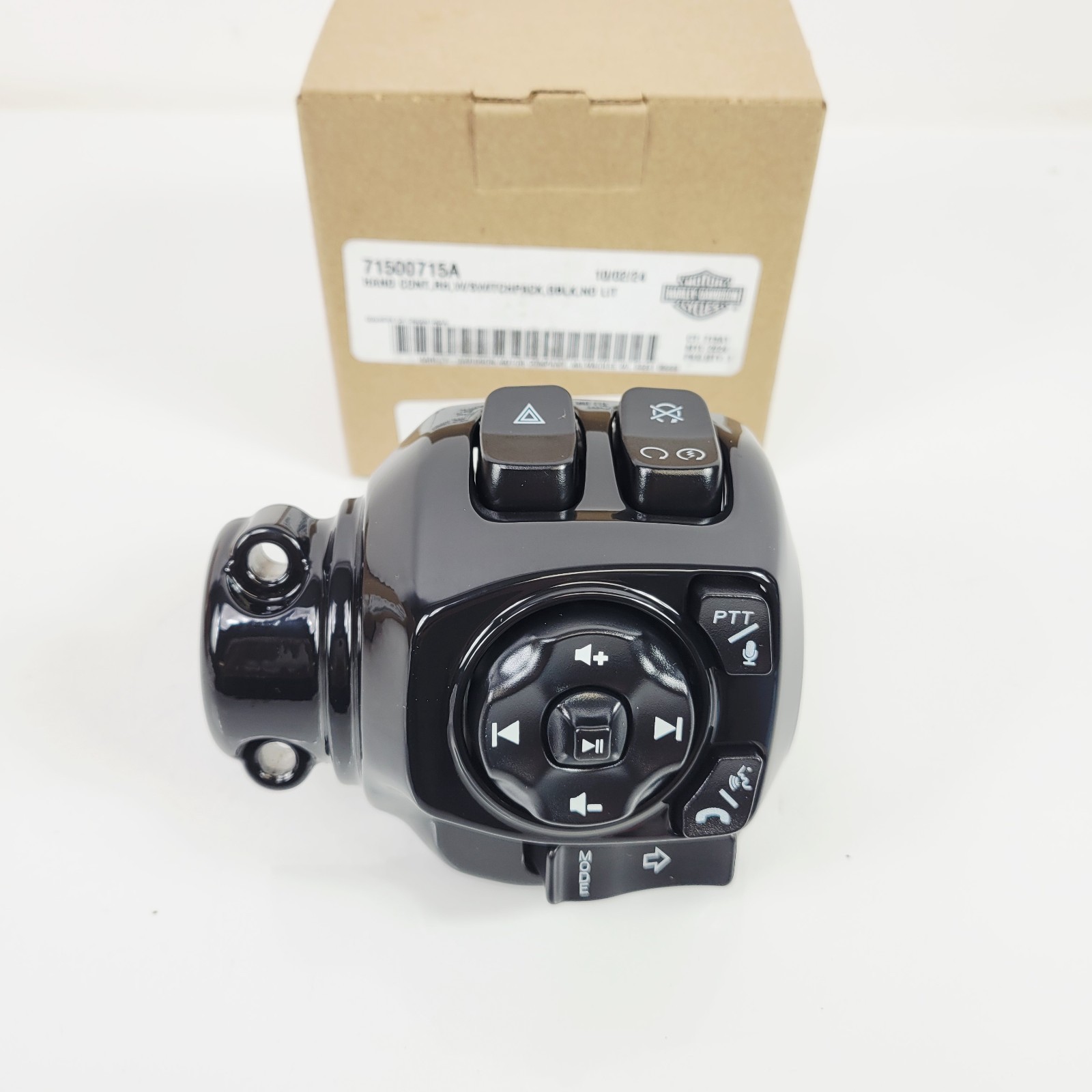 Harley 23.5-26 Street Glide Road Glide RH Hand Control Switch Pack 71500715A