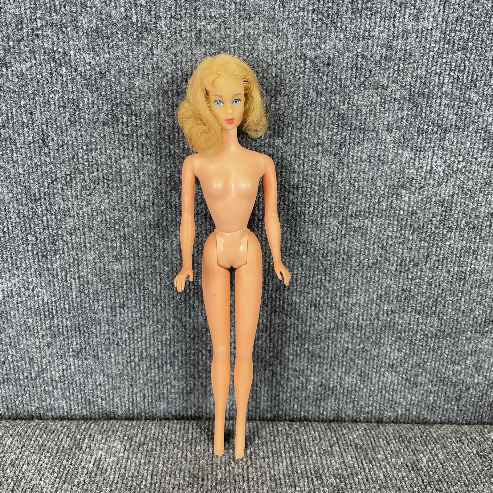 Vintage 1968 Barbie Doll Blonde TNT Marlo Flip Twist \'n Turn Mattel #1160 Vintage 1968 Barbie Doll Blonde TNT Marlo Flip Twist \'n Turn Mattel #1160