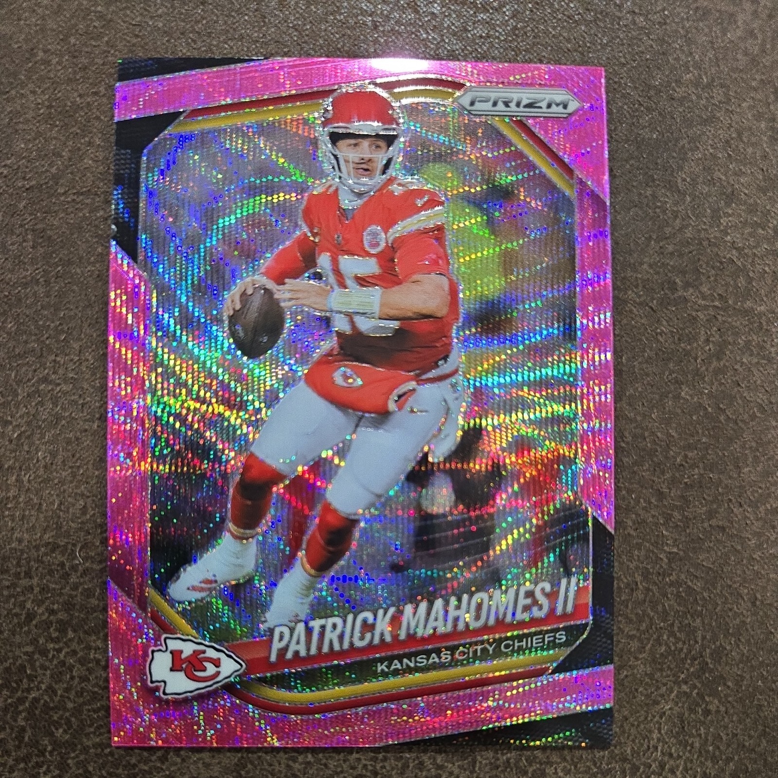 Patrick Mahomes II 2025 Panini Prizm #26 Pink Wave Prizm Kansas City Chiefs GOAT