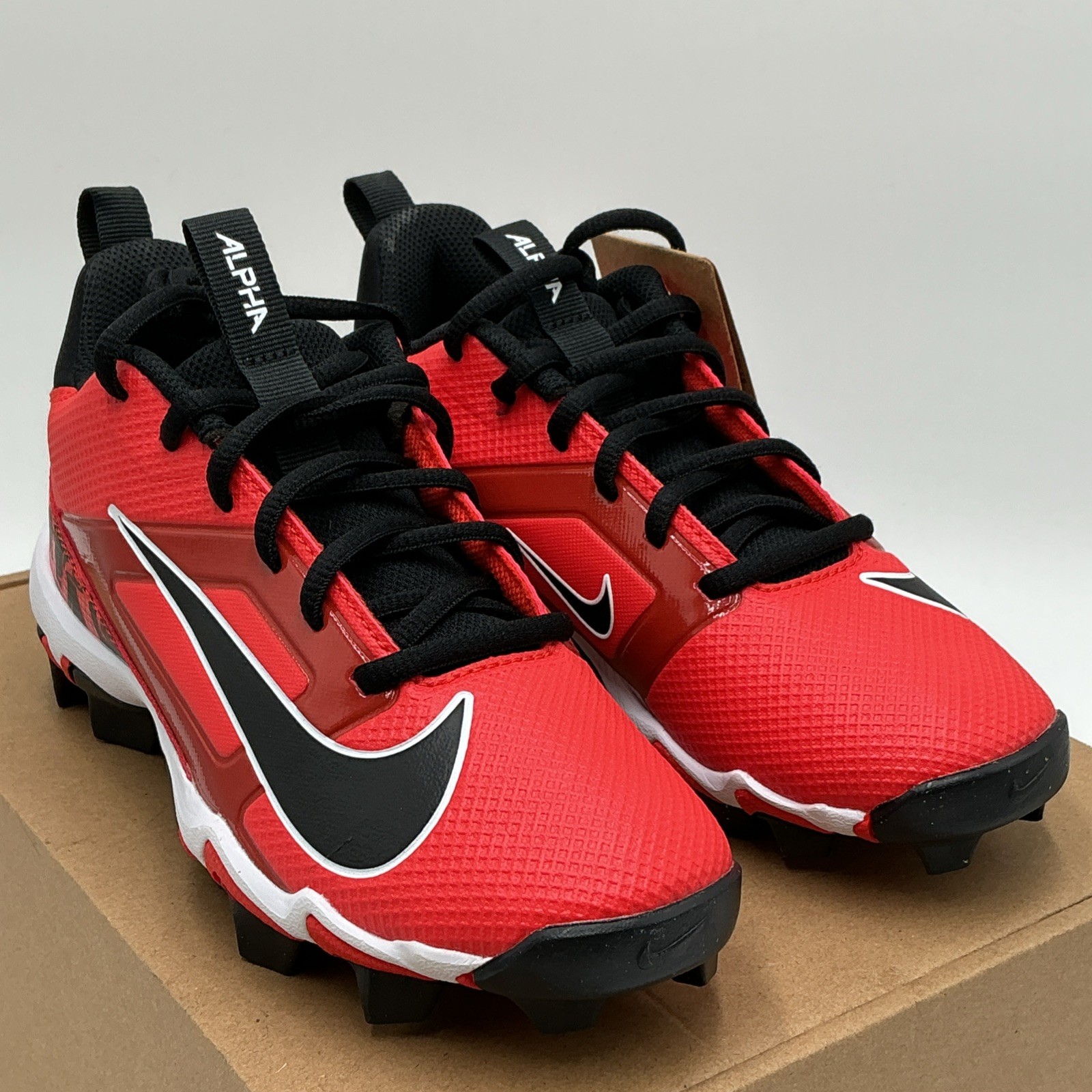 Nike Alpha Ace 4 Shark FQ4018-600 Boys US 4D Picante Red Football Cleats Eby3886