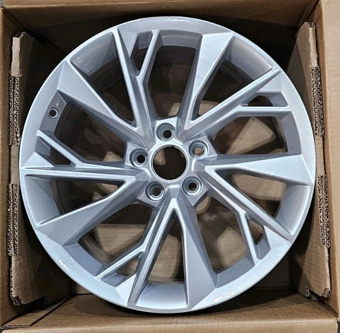 Refurbished Painted Light Silver Metallic Aluminum Wheel 18 x 8.5 Audi 12002 OEM Refurbished Painted Light Silver Metallic Aluminum Wheel 18 x 8.5 Audi 12002 OEM