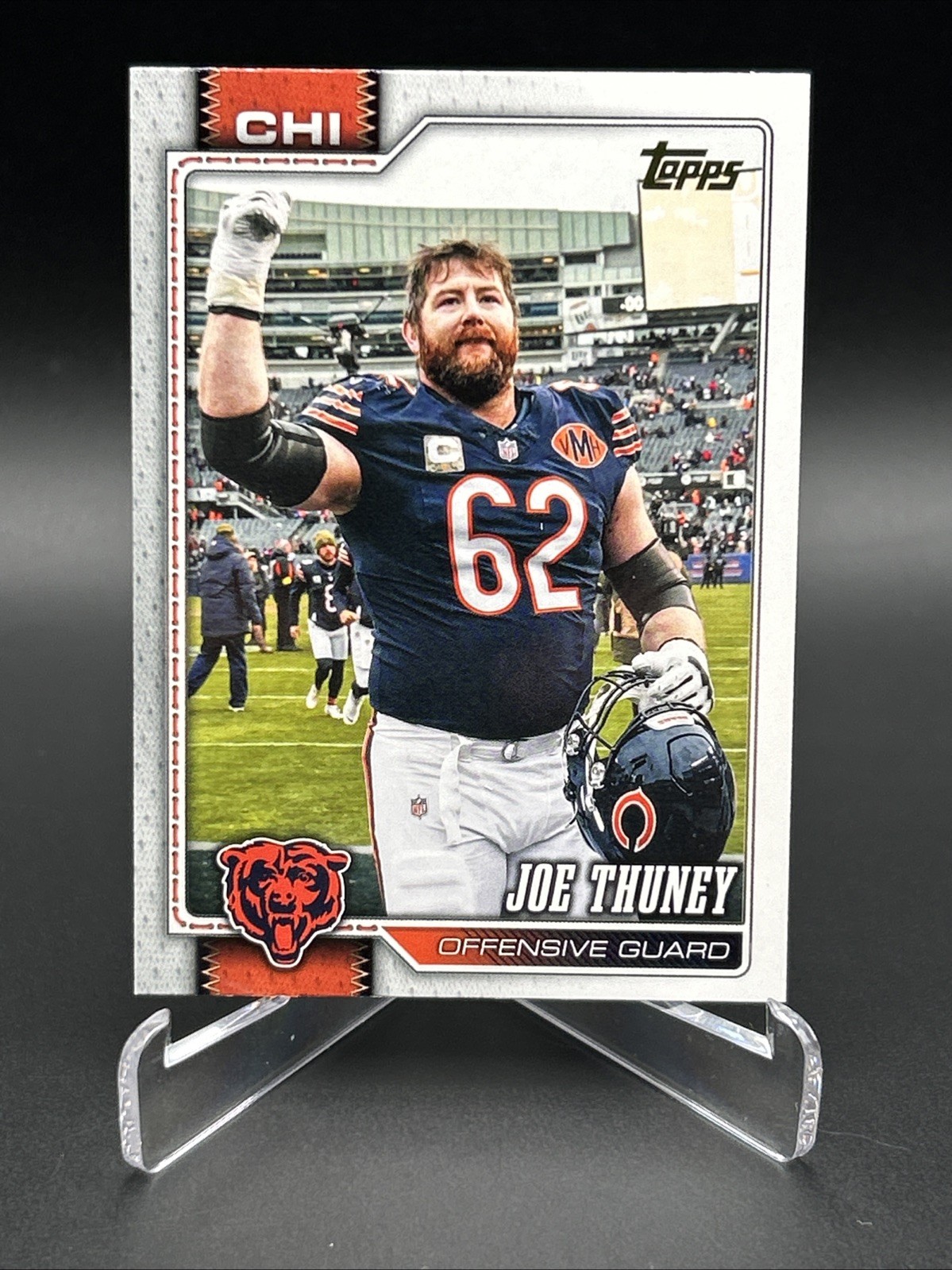 2026 Topps Flagship Joe Thuney Image Variation Gold SSP Chicago Bears 2026 Topps Flagship Joe Thuney Image Variation Gold SSP Chicago Bears