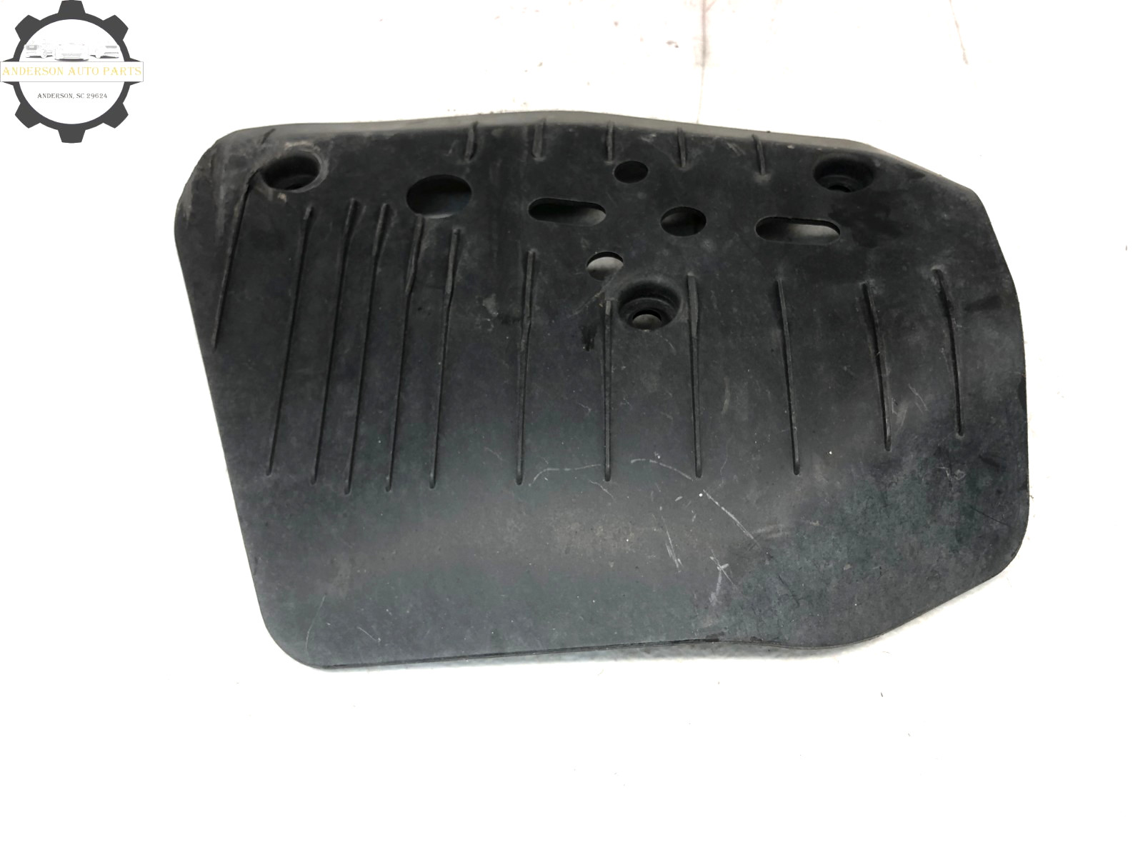 2018-2020 GENESIS G80 RIGHT PASSENGER REAR UNDERBODY SPLASH GUARD SHIELD OEM
