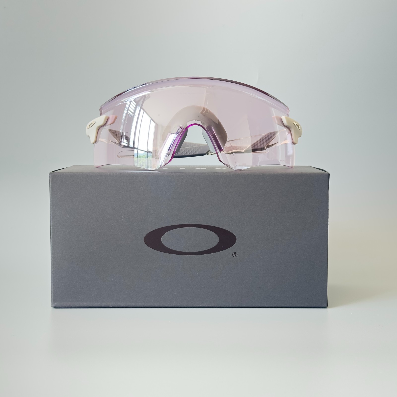 NEWST Oakley OO9472 Encoder Sunglasses Polished Clear Prizm Lowlight w/case NEWST Oakley OO9472 Encoder Sunglasses Polished Clear Prizm Lowlight w/case