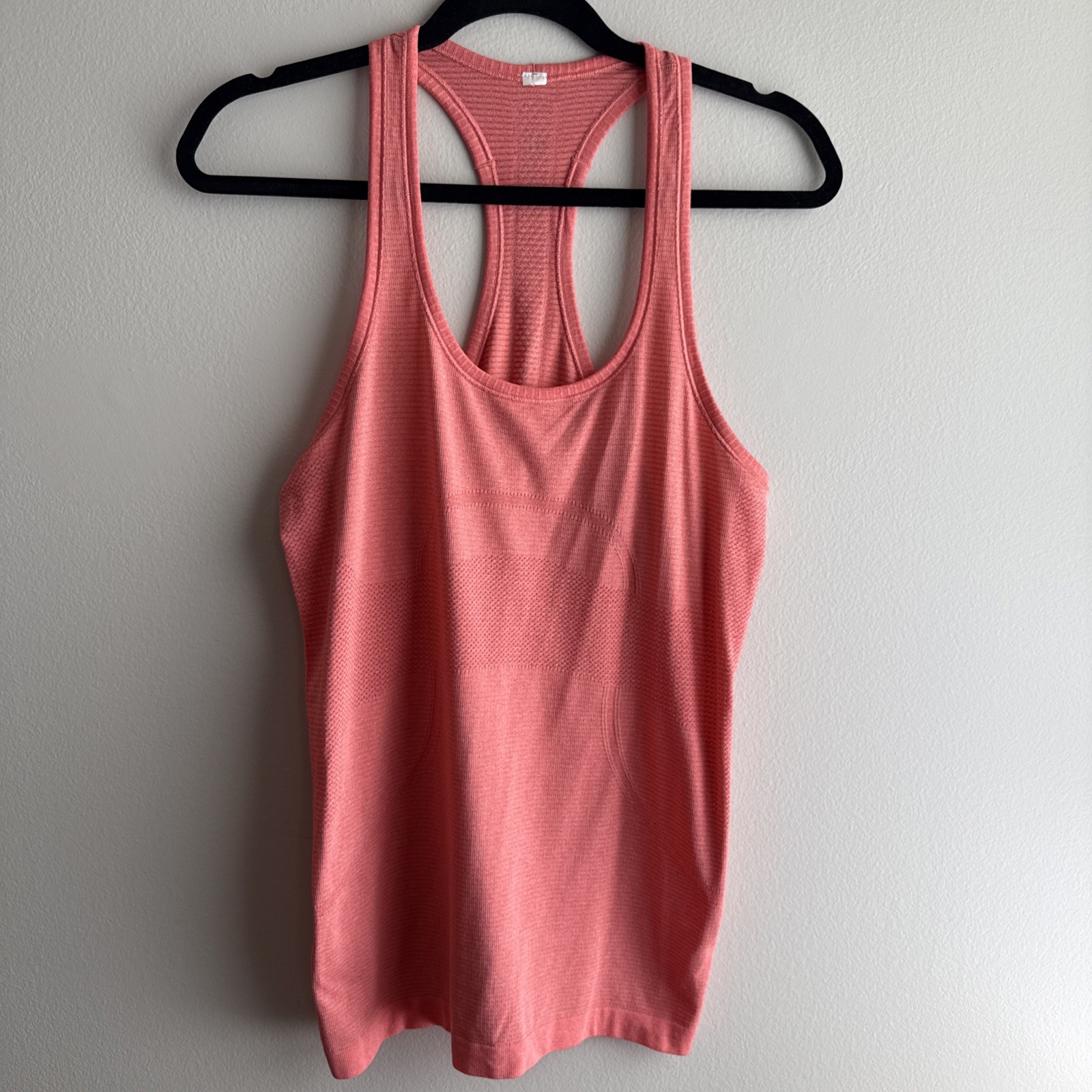 Lululemon Swiftly Tech Racerback Tank Top 2.0 Sunny Coral / Sunny Coral Size 8