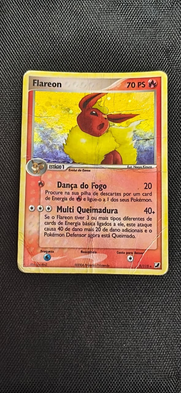 Flareon 5/115 Unseen Forces Holo - DMG Flareon 5/115 Unseen Forces Holo - DMG