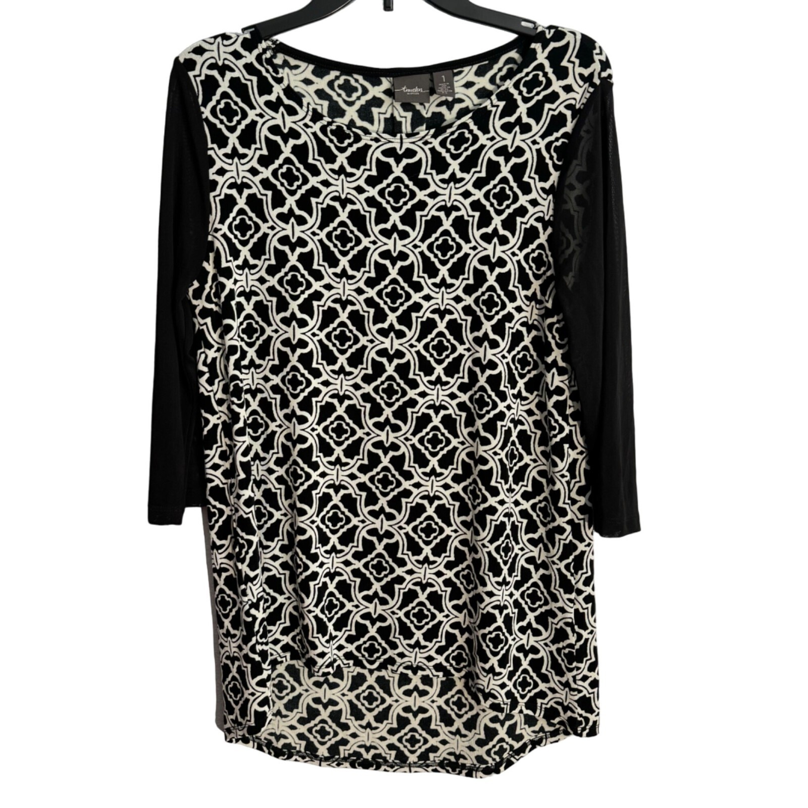 Chico\'s Travelers Tunic Top Black & White Geometric Print 3/4 Sleeve Size M.