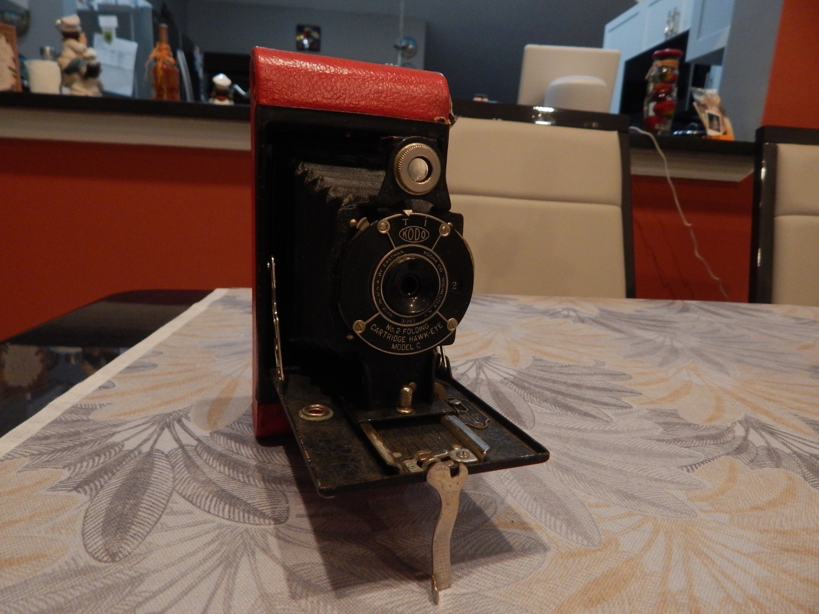 Vintage Eastman Kodak No. 2  Folding Cartridge Hawk-Eye Model C Red  Working