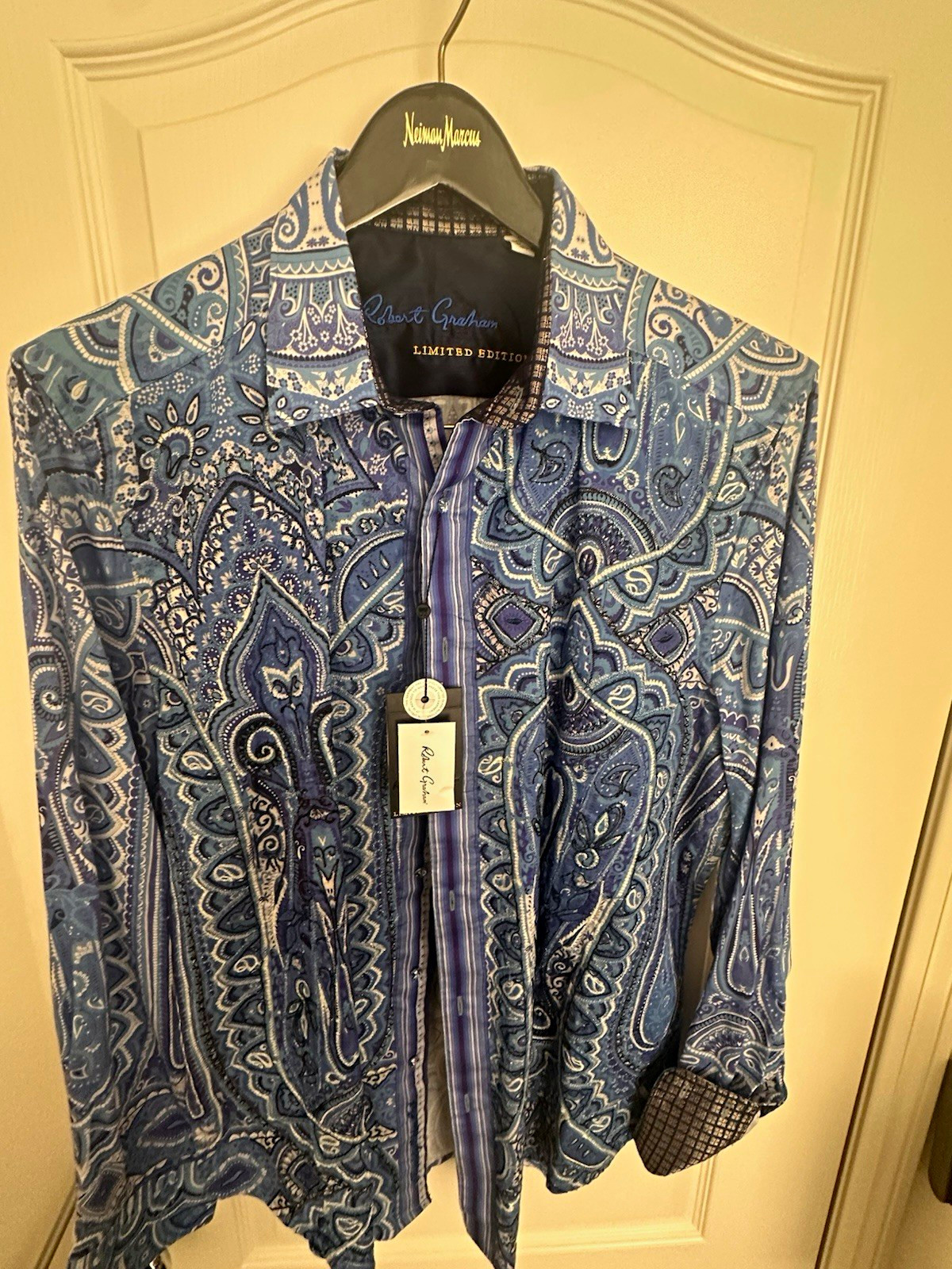 Robert Graham Limited Edition Classic Fit Blue Paisley Shirt XL SINGINGTHEBLUES Robert Graham Limited Edition Classic Fit Blue Paisley Shirt XL SINGINGTHEBLUES