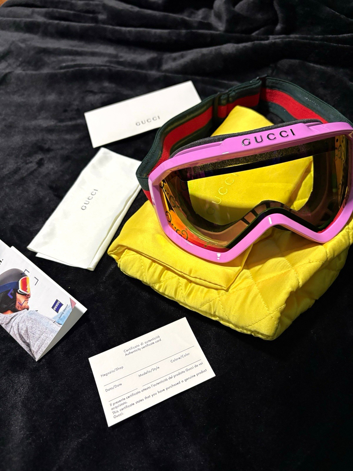 Gucci Pink Logo Monogram Ski Goggles Brand New Full Set with Verification