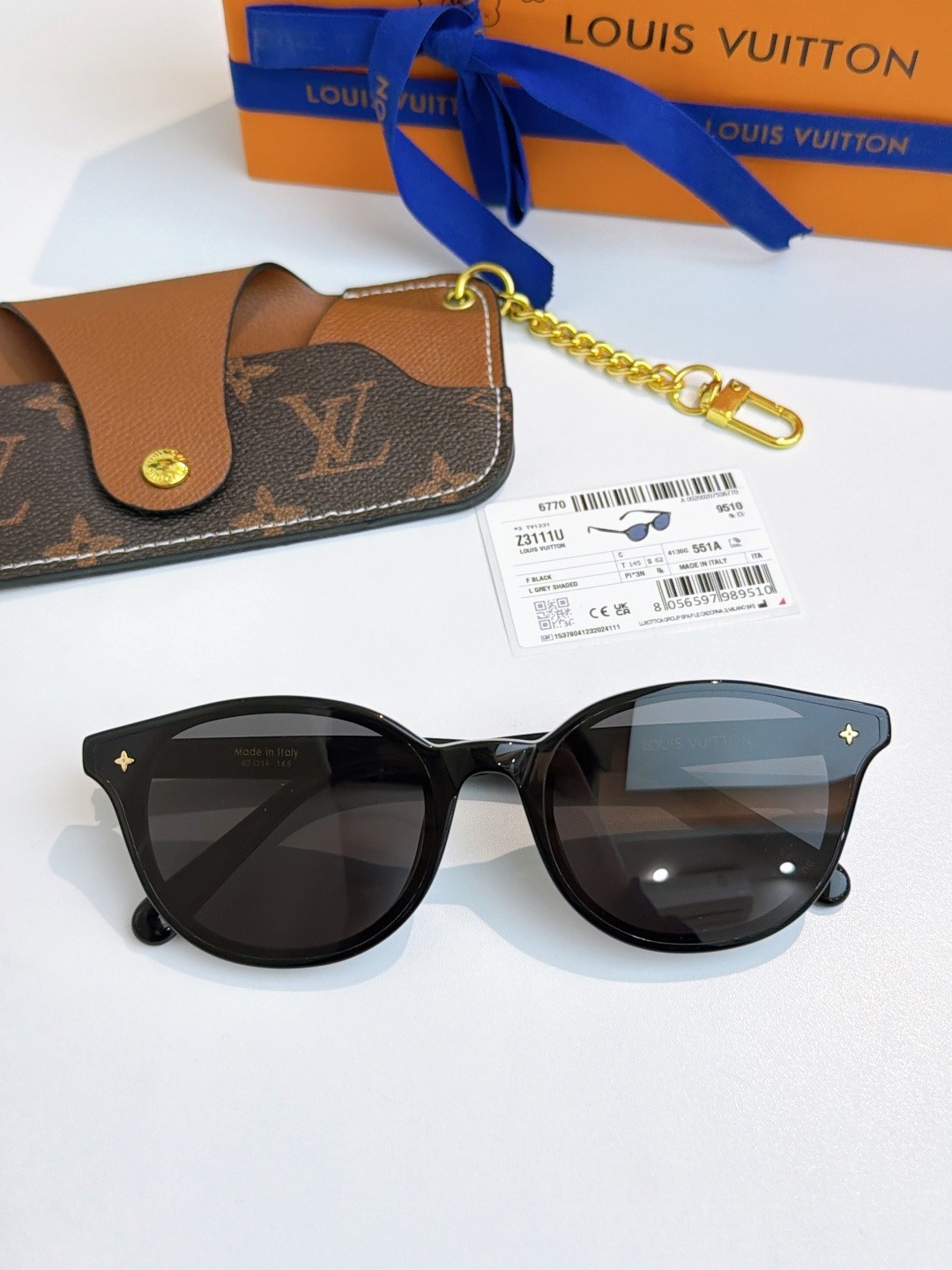 LOUIS VUITTON Z3111U Black Square Sunglasses Gray Lenses Gold Monogram 62-19-145