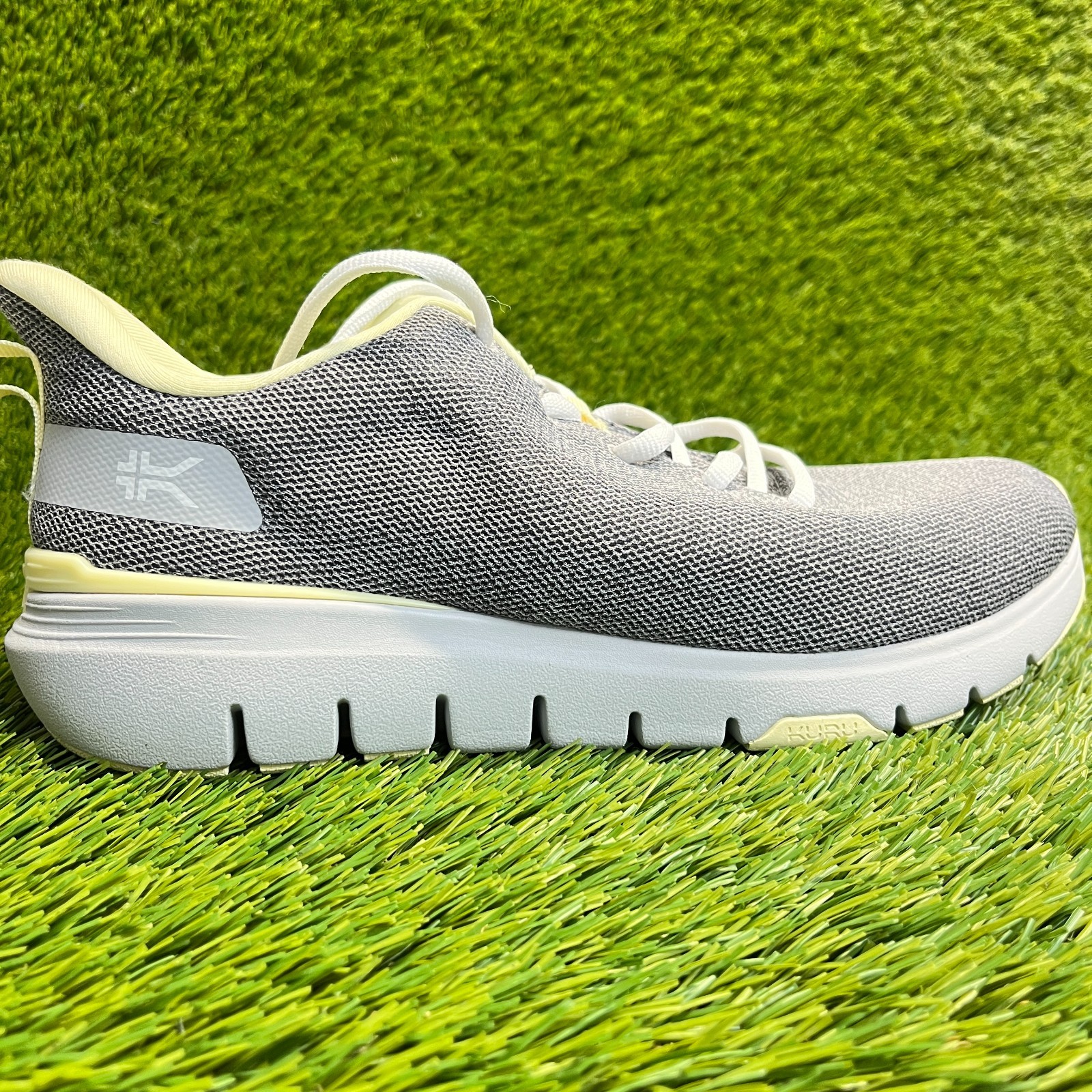 Kuru Flex Via Womens Size 9D Gray White Athletic Running Walking Shoes Sneakers