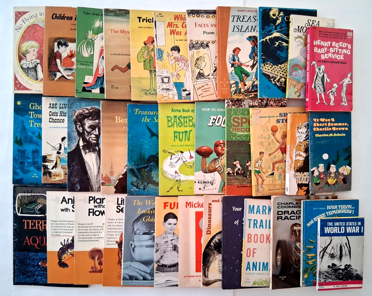 35 Vtg Childrens Books Lot Scholastic & More Fiction Science History 1960s/70s