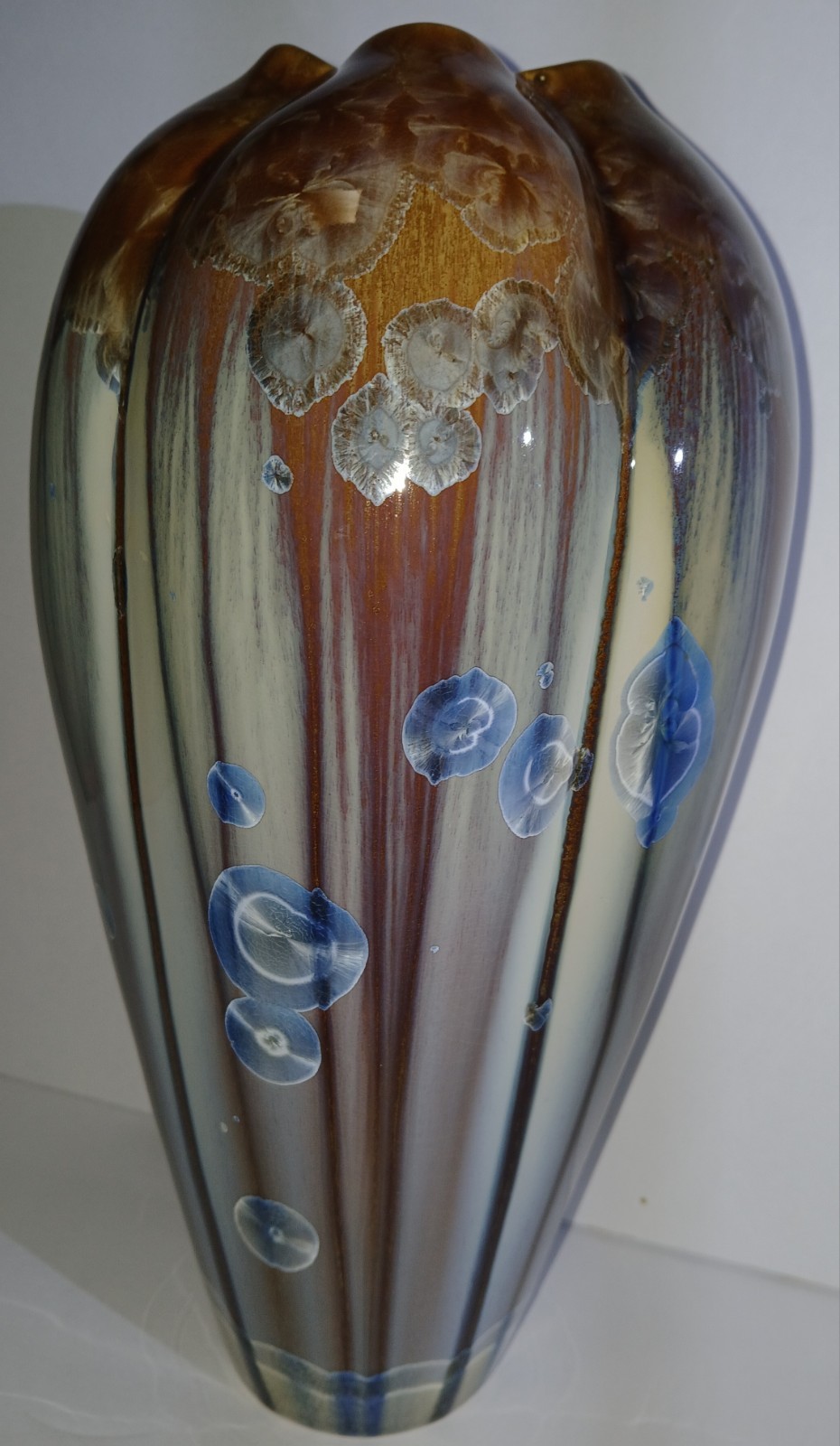 BILL CAMPBELL STELLAR CRYSTALLINE FLAMBEAUX BROWN BLUE & IVORY DRIP GLAZE  VASE