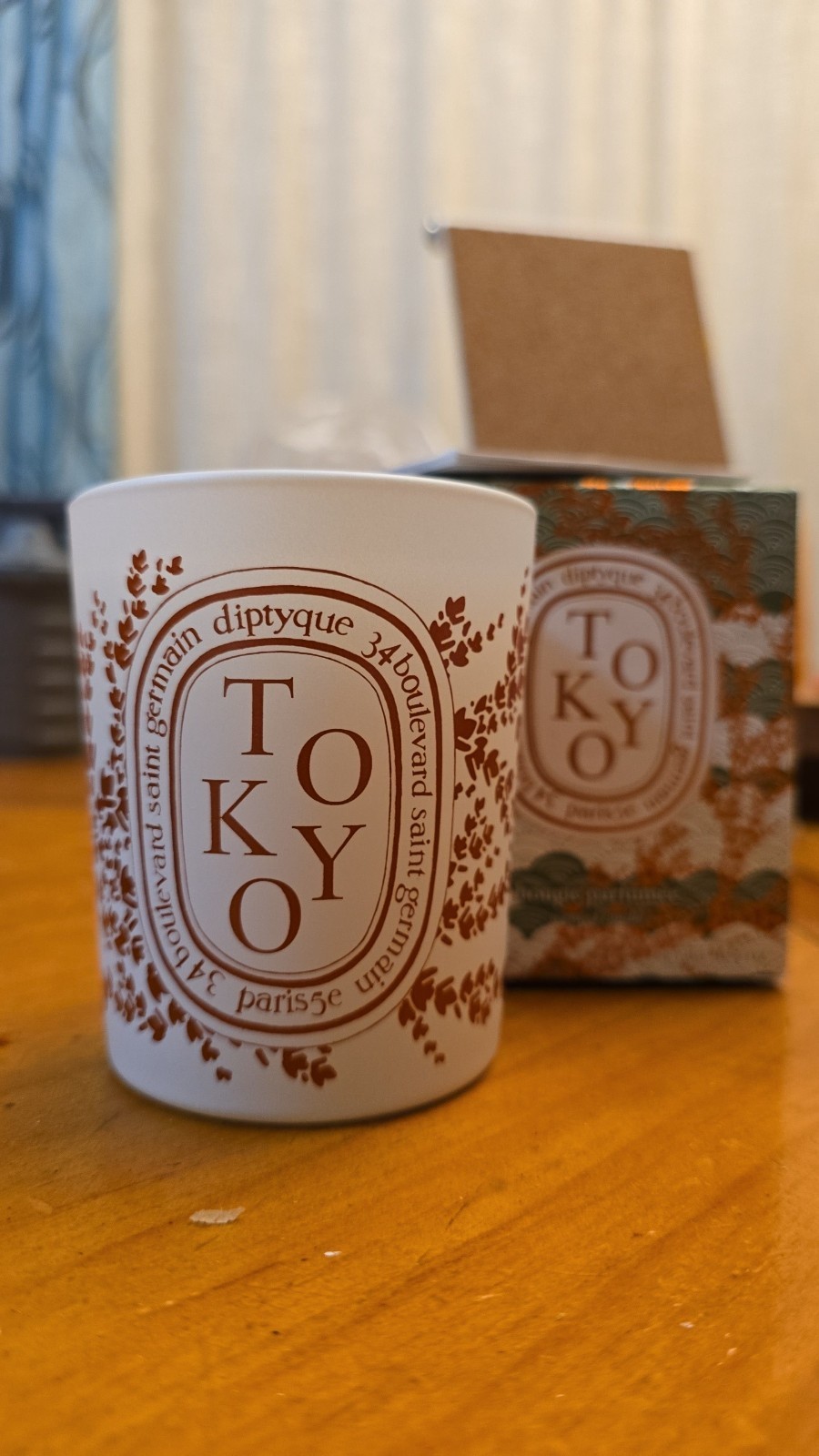 Diptyque Tokyo City Candle 190g / 6.5 oz – Limited Edition with Box Diptyque Tokyo City Candle 190g / 6.5 oz – Limited Edition with Box