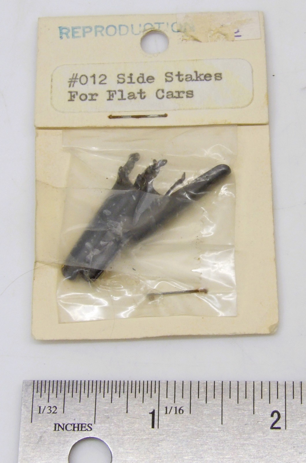 vintage Triple S Supplies S gauge #012 Side stakes for flatcars - NOS, unopened