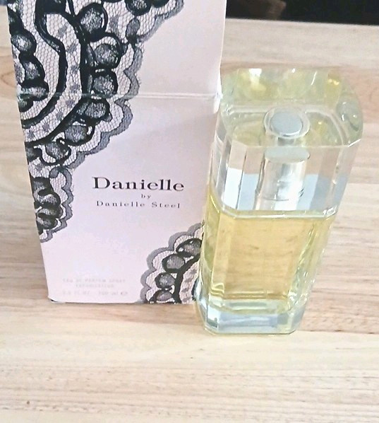 RARE VINTAGE Danielle by Danielle Steel Perfume EDP 3.3oz/100ml First Edition