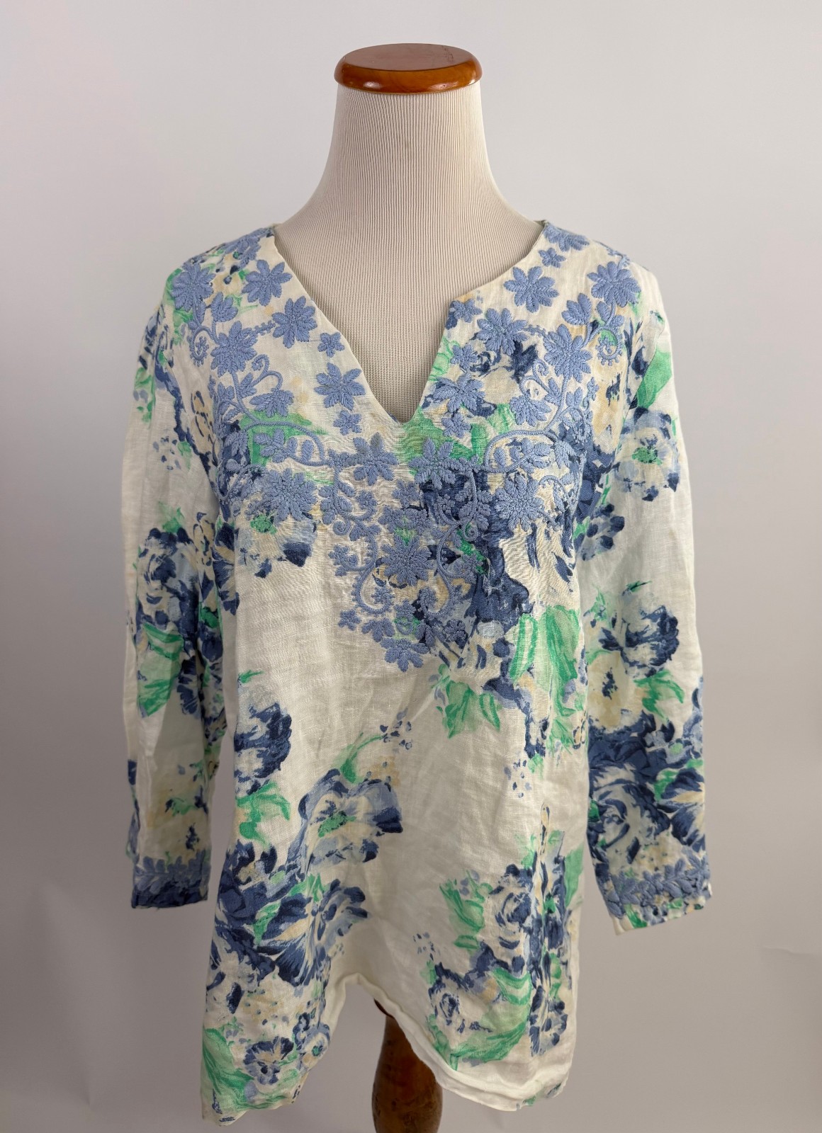 CHARTER CLUB blue floral EMBROIDERED linen top Women\'s PL CHARTER CLUB blue floral EMBROIDERED linen top Women\'s PL