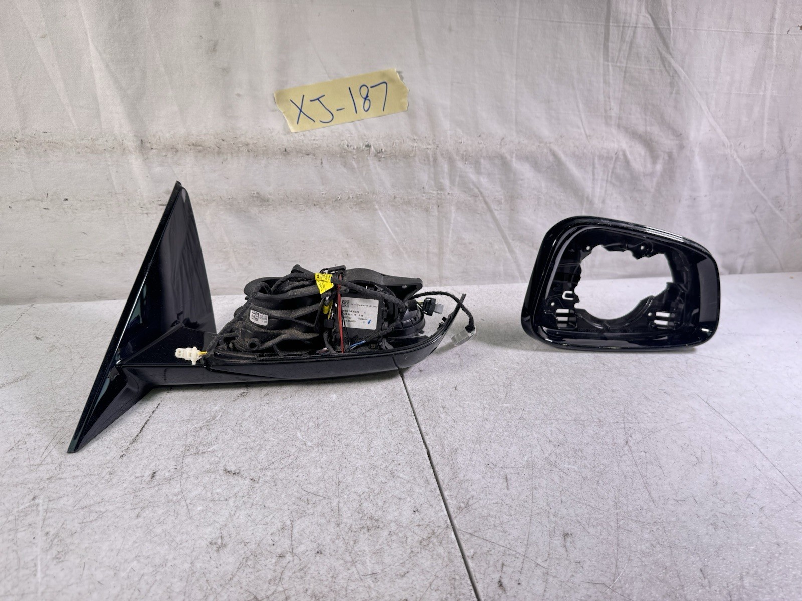 2022-2025 BMW I4 G26 LEFT SIDE DOOR WING MIRROR P/FOLD 9PINS 22439001 DAMAGED