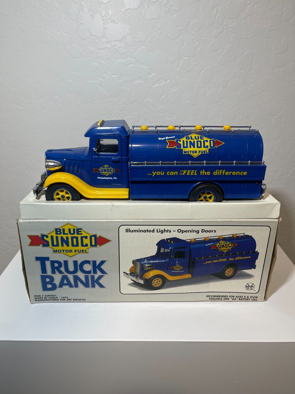  Vintage 1993 Blue Sunoco Motor Fuel Tanker Truck Bank JMT Replicas Boxed COA