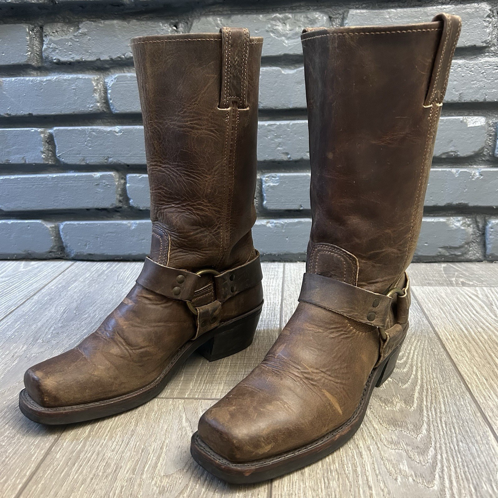Frye 700 Buckle Harness Square Toe Boots Womens 7.5 M Frye 700 Buckle Harness Square Toe Boots Womens 7.5 M