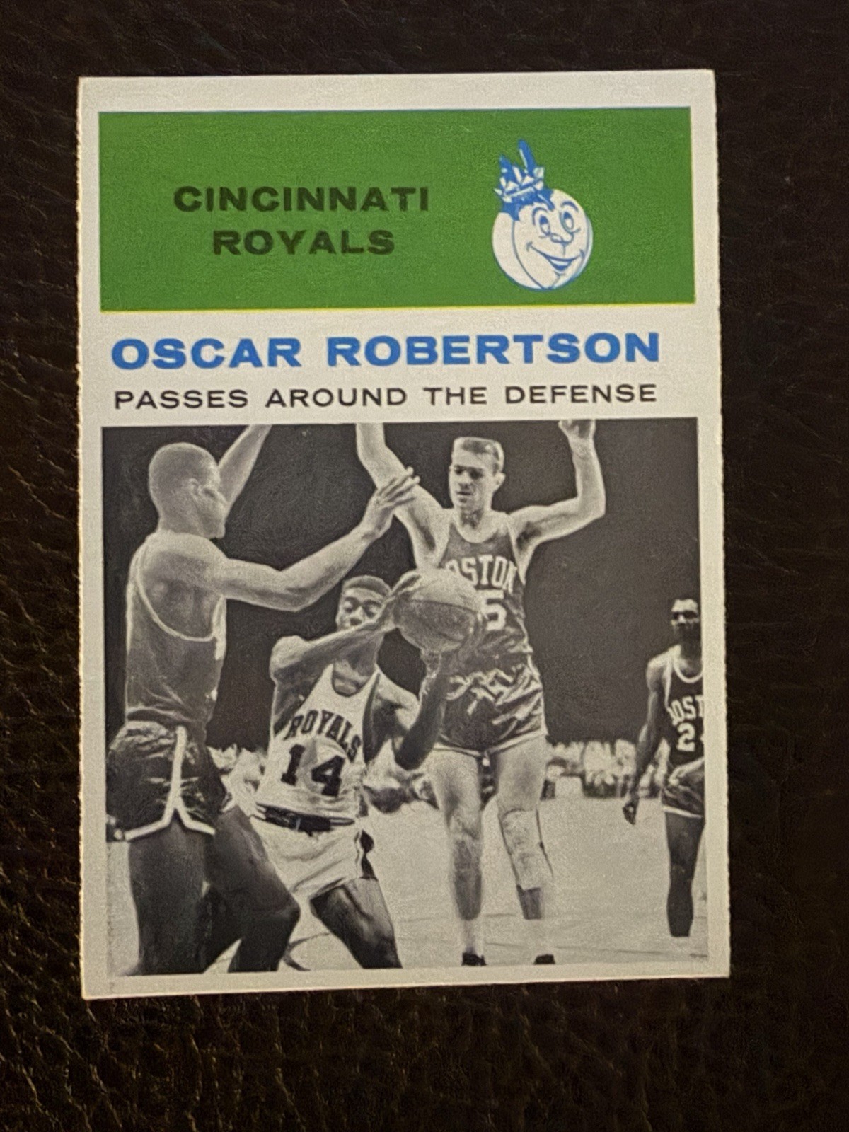 1961-62 Fleer - Oscar Robertson #61 (RC) NM