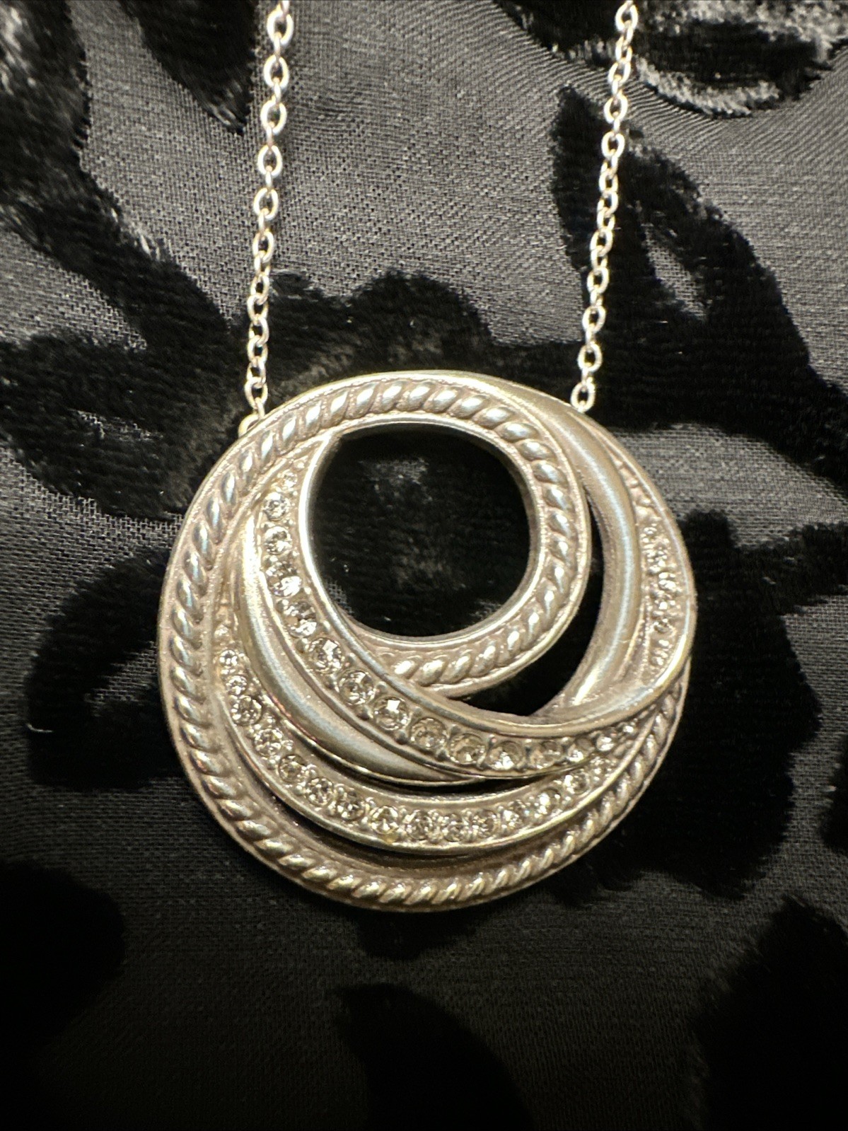 Brighton NEPTUNE\'S RINGS Short Round Disc Silver Crystal Necklace Brighton NEPTUNE\'S RINGS Short Round Disc Silver Crystal Necklace