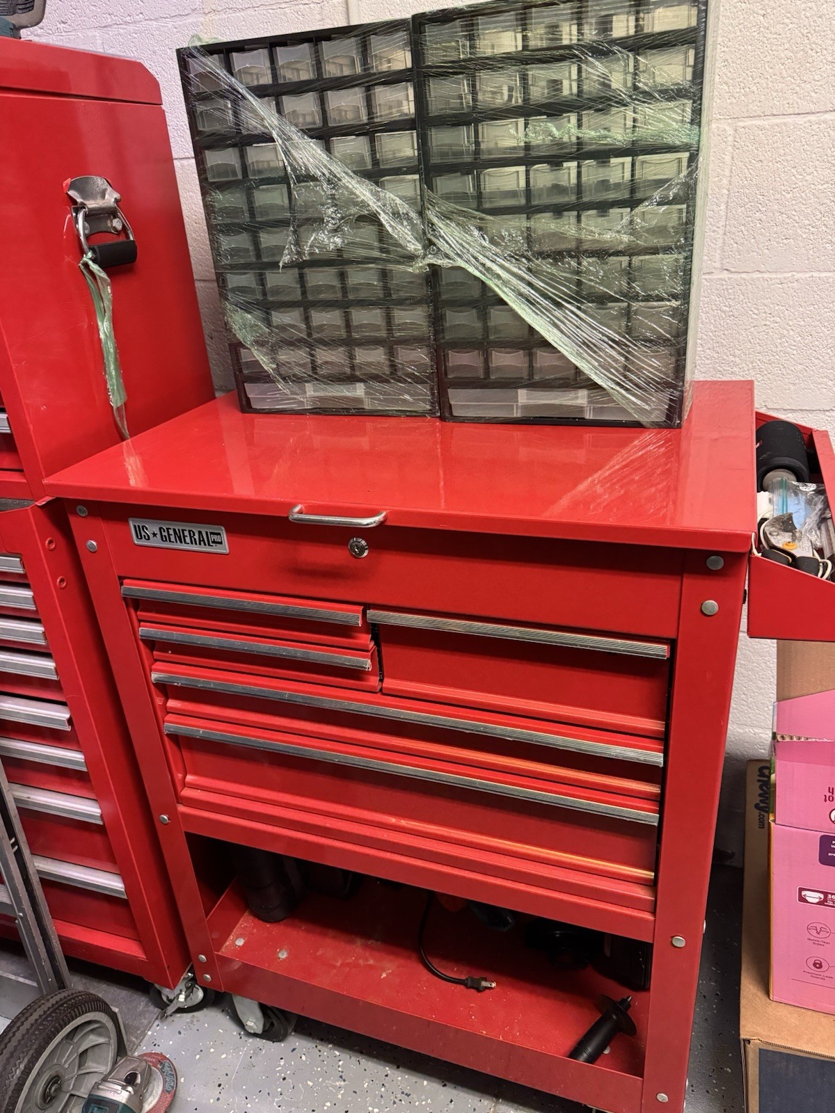 US GENERAL PRO Toolbox Like New