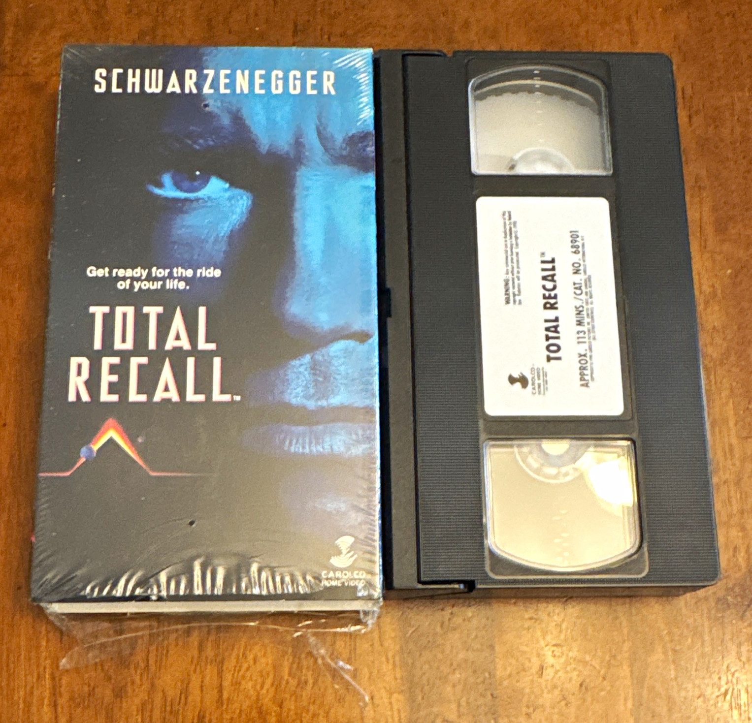 Carolco Home Video Total Recall VHS NTSC R 1990 Arnold Schwarzenegger Verhoeven