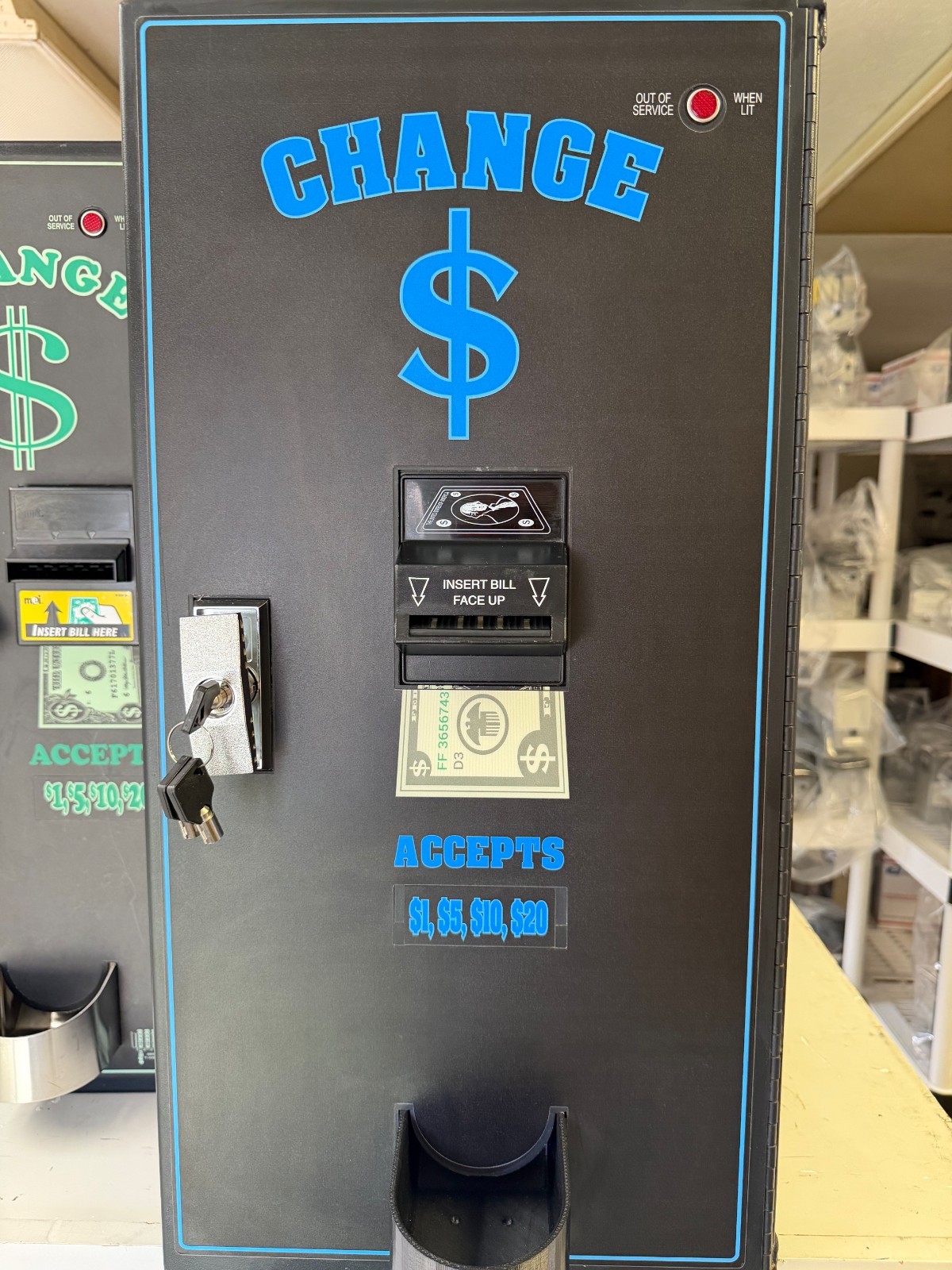 American Changer AC 2001 accepts $1 -$20 *COMPLETELY REBUILT* pays out quarters American Changer AC 2001 accepts $1 -$20 *COMPLETELY REBUILT* pays out quarters
