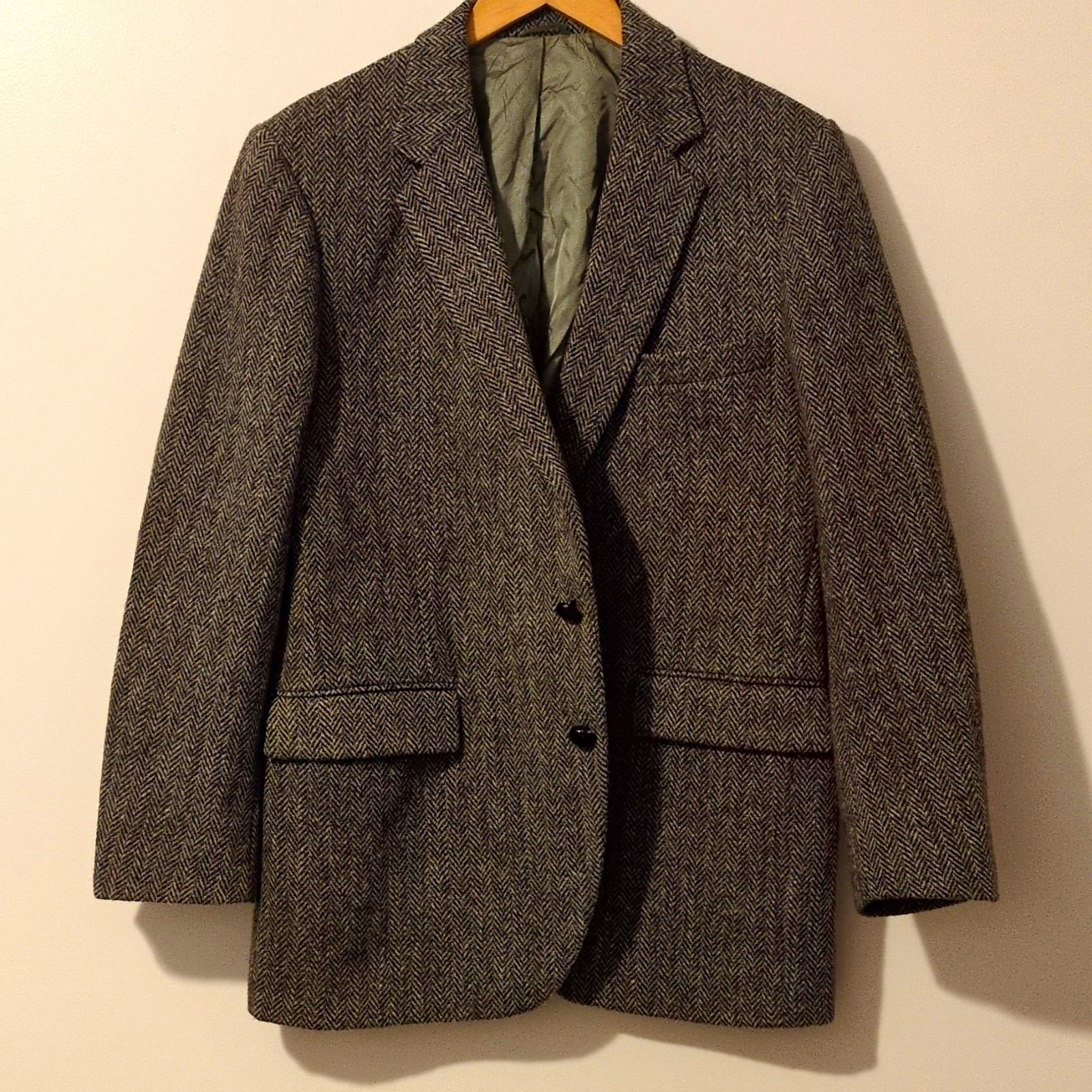 VTG 80s Harris Tweed Gray Herringbone Wool Tweed Blazer 40R 2-Button