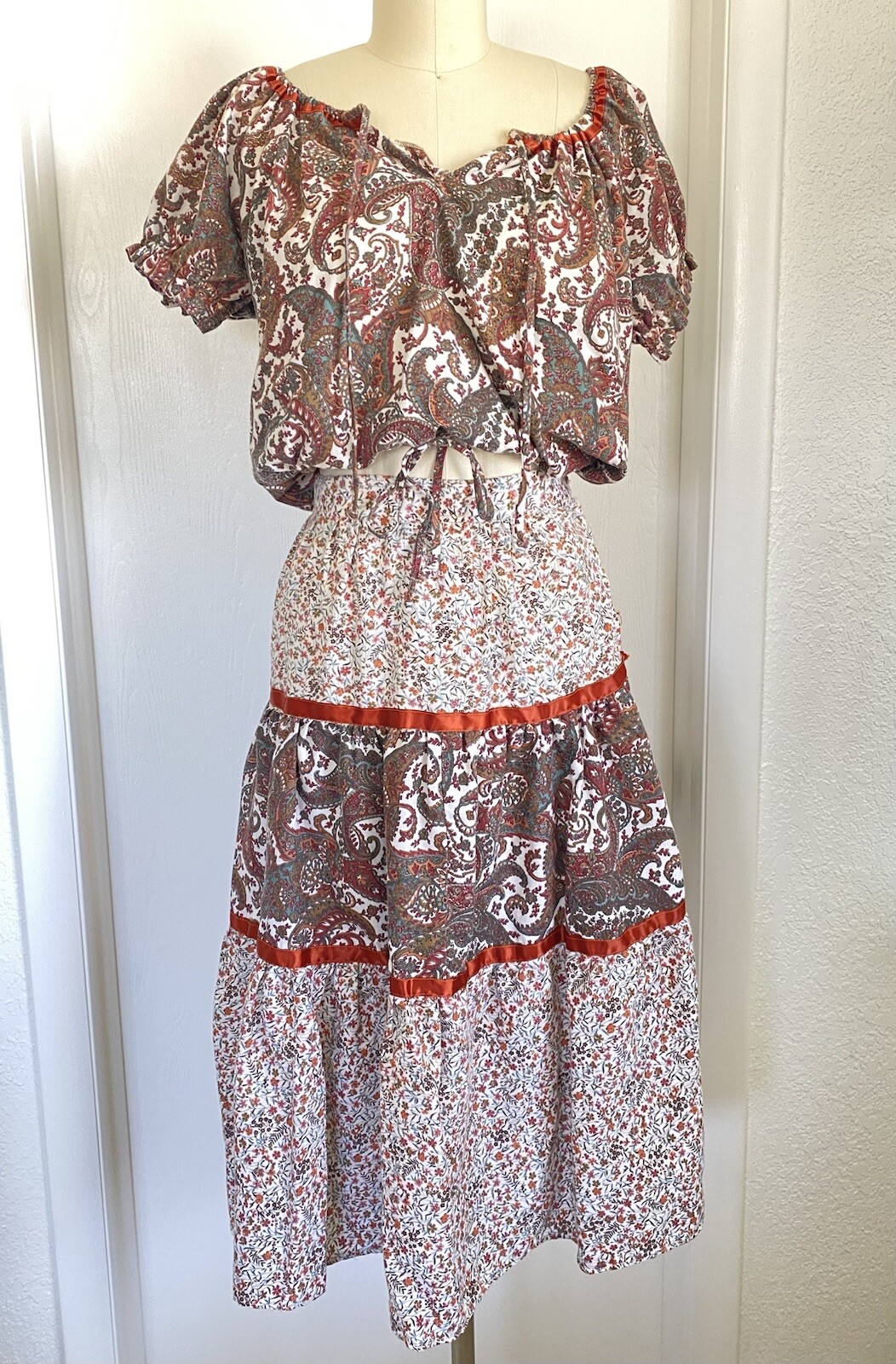 Vintage 70s Boho Hippie Calico Prairie Crop Top Skirt SET Peasant 24\ Vintage 70s Boho Hippie Calico Prairie Crop Top Skirt SET Peasant 24\