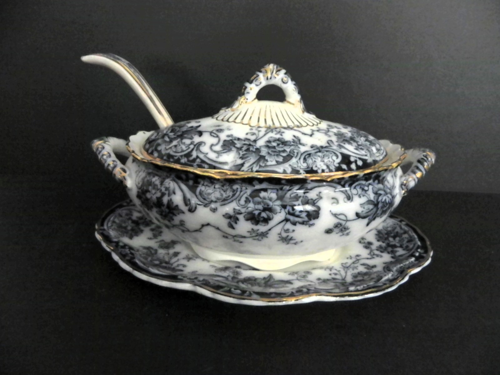 Keeling & Co Chatsworth Flow Blue Sauce Tureen Underplate & Ladle 9\