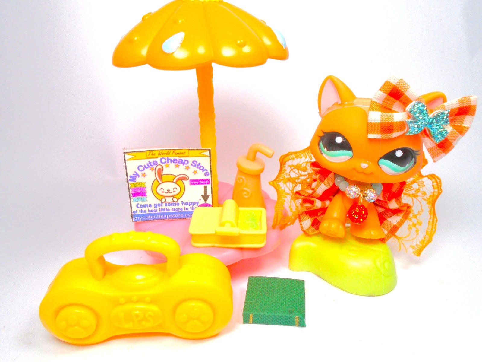 Littlest Pet Shop Brown Walking Destiny Cat #1100 & cute accessories authentic