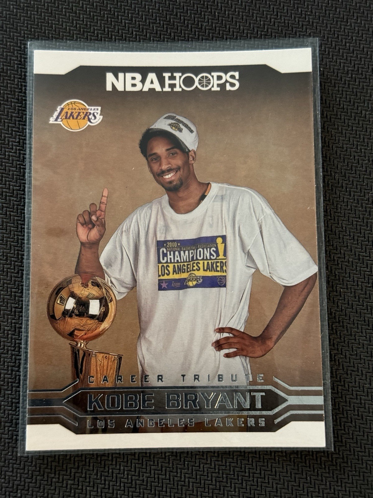 KOBE BRYANT 2017-18 Panini Hoops Career Tribute #294 Los Angeles Lakers KOBE BRYANT 2017-18 Panini Hoops Career Tribute #294 Los Angeles Lakers