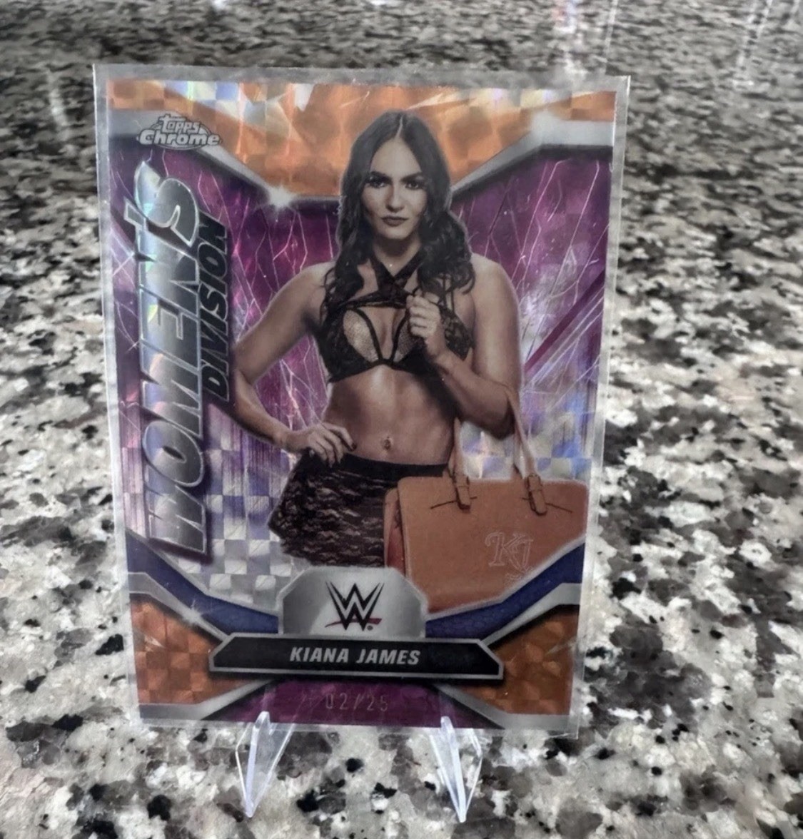 2026 WWE TOPPS CHROME KIANA JAMES /25 2026 WWE TOPPS CHROME KIANA JAMES /25