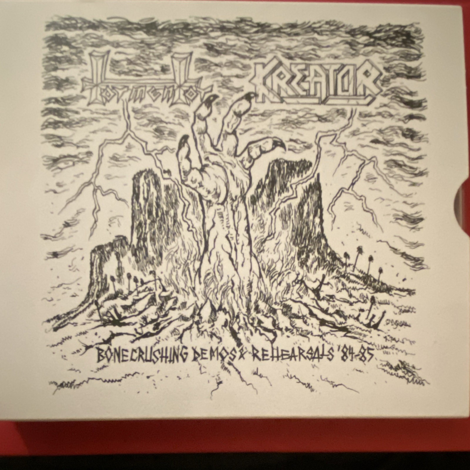 Kreator Bonecrushing Demos & Rehearsals '84-'85 CD / dvd HR Records 2022 Metal Kreator Bonecrushing Demos & Rehearsals '84-'85 CD / dvd HR Records 2022 Metal
