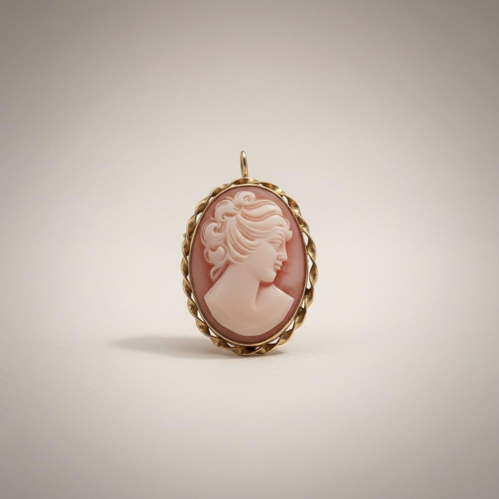 Vintage 14K Gold Carved Shell Cameo Brooch Pendant, Mid-Century Romantic Jewelry