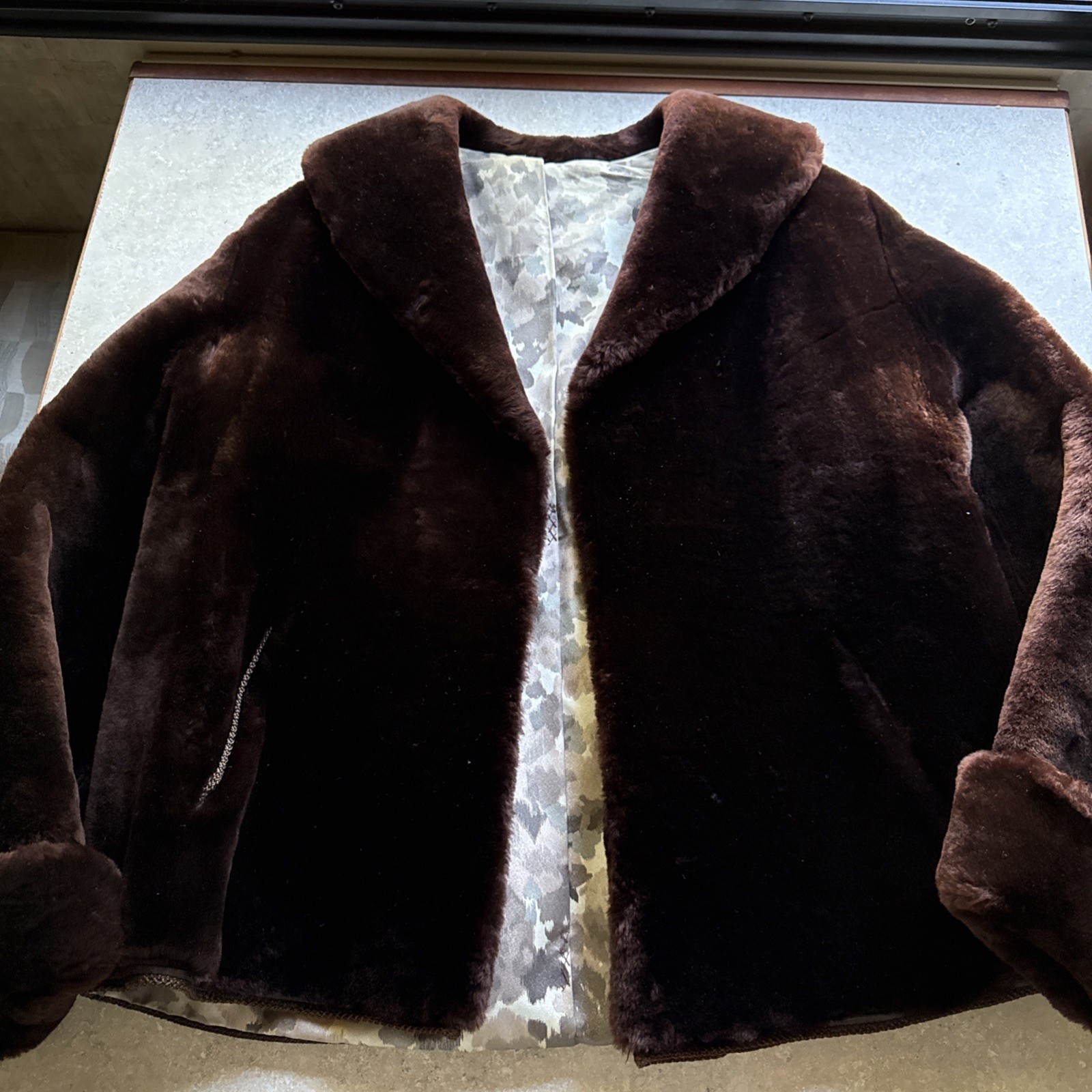 VTG 50\'s WISPER-LITE Chocolate Lamb Fur Coat Pockets Size M-L? READ VTG 50\'s WISPER-LITE Chocolate Lamb Fur Coat Pockets Size M-L? READ