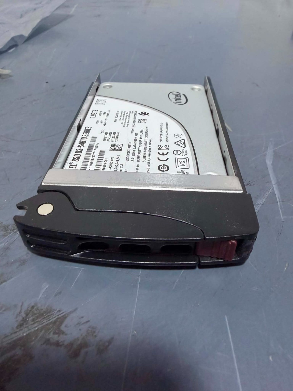 Intel D3-S4610 1.92TB 2.5 Intel D3-S4610 1.92TB 2.5