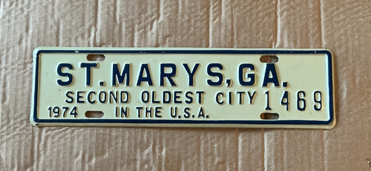 VINTAGE 1974 ST. MARYS,GA LICENSE PLATE TOPPER-TOWN TAG-SECOND OLDEST CITY IN US VINTAGE 1974 ST. MARYS,GA LICENSE PLATE TOPPER-TOWN TAG-SECOND OLDEST CITY IN US