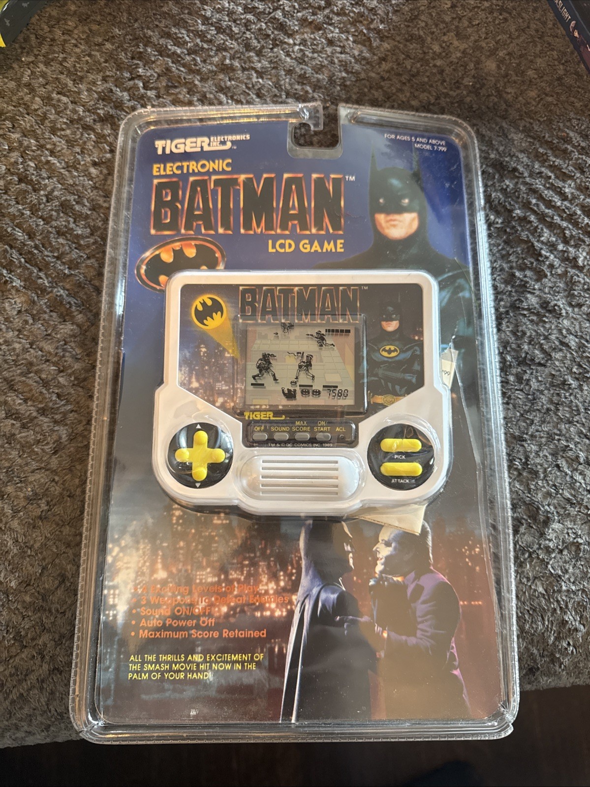 Vintage 1989 Tiger Electronic Batman LCD Video Game Handheld New Opened Package