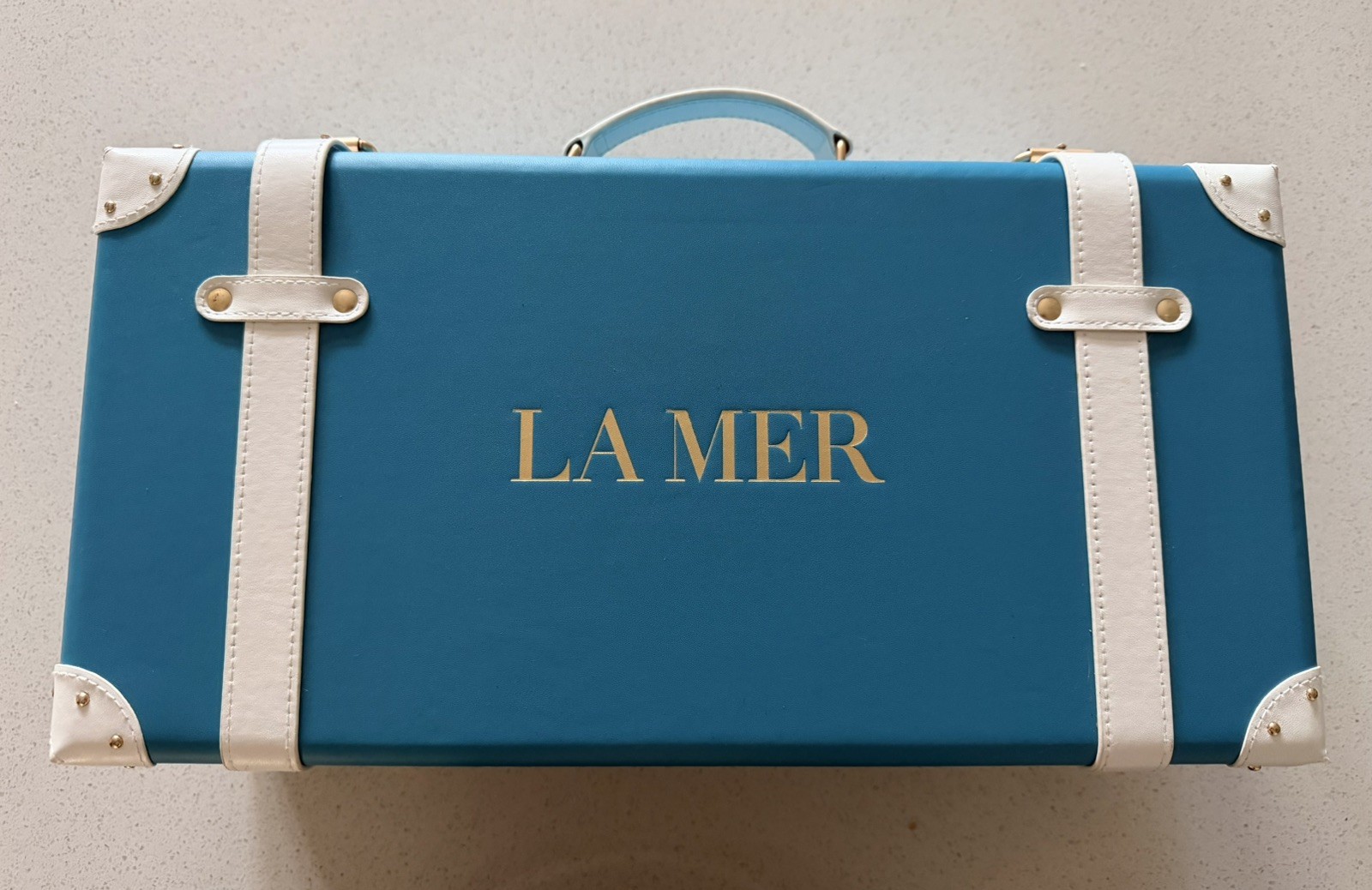 Rare La Mer Influencer Suitcase