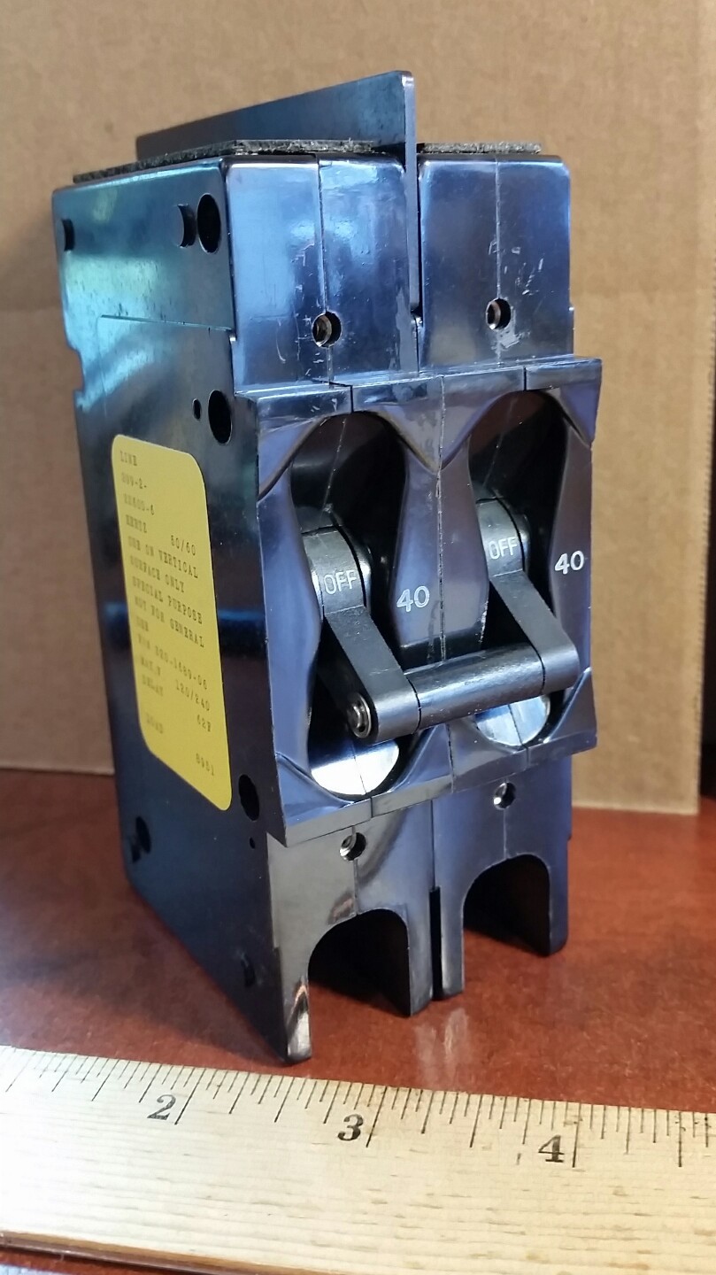 40 AMP 2 POLE 120/240VOLT AIRPAX 299-2-22600-6 PANEL MOUNT CIRCUIT BREAKER MDKAA