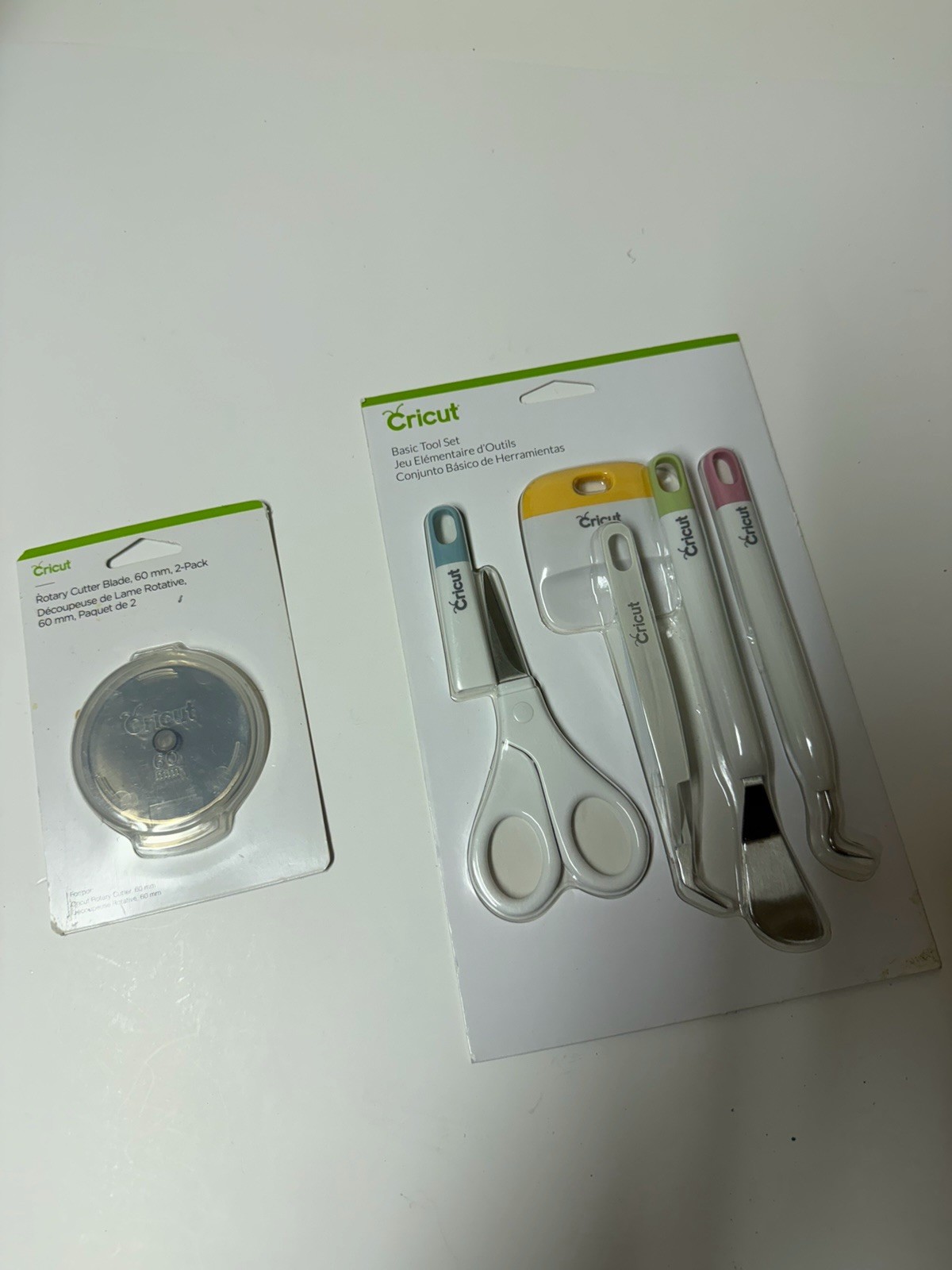 Cricut Basic Tool Set + 60mm Rotary Cutter Blades 2-Pack Bundle New