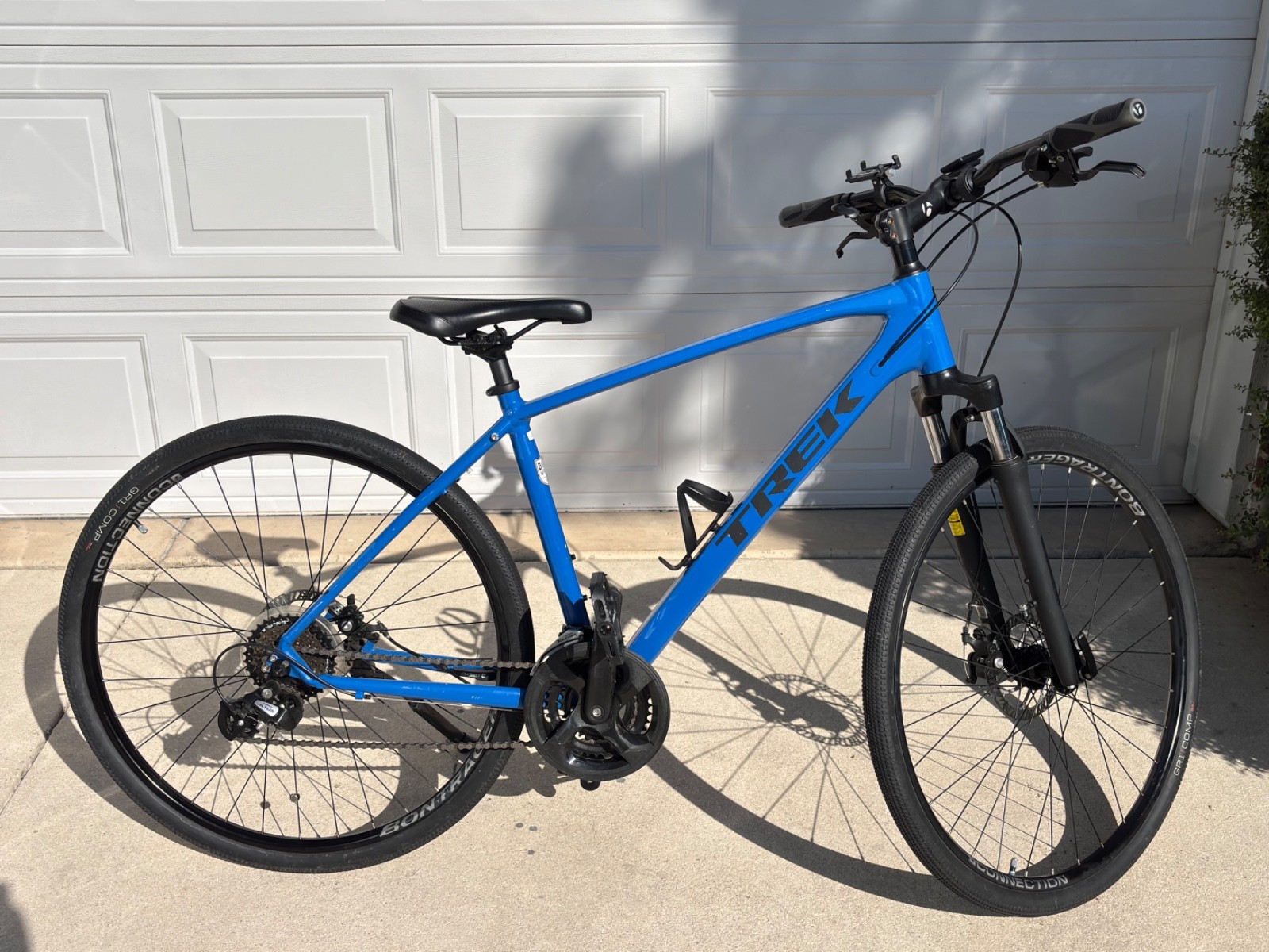 TREK DUAL SPORT 7 HYBRID BIKE