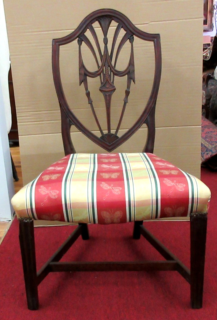 FINE ANTIQUE AMERICAN N.Y. HEPPLEWHITE FEDERAL MAHOGANY CHAIR  CIRCA 1790-1810