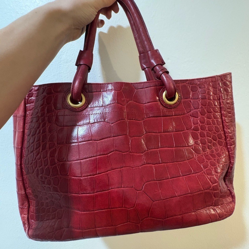 Furla Red Crocodile-Embossed Shoulder Bag Furla Red Crocodile-Embossed Shoulder Bag